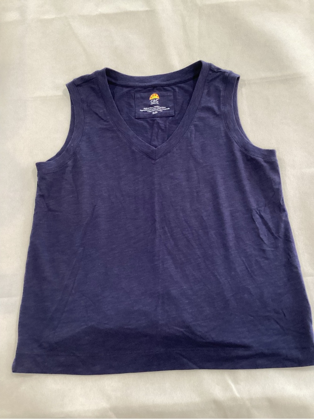 C&C California Navy V-Neck Sleeveless Tank size small 9/2